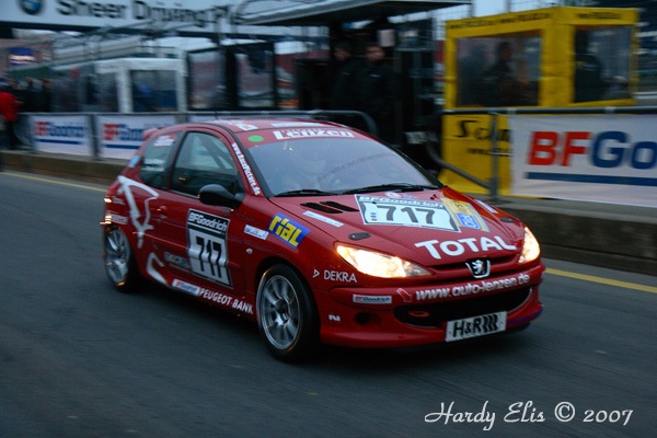 VLN 27-10-2007 01 Training Fahrerlager 014
