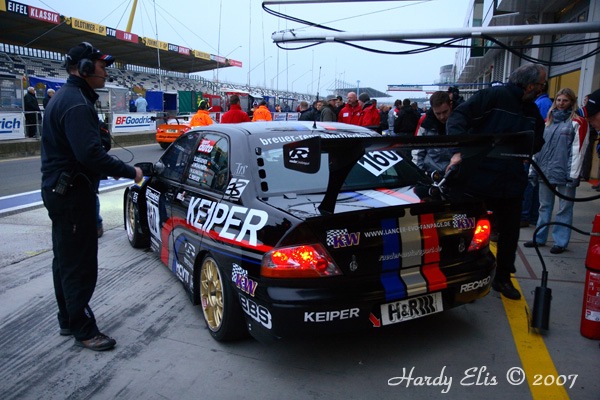 VLN 27-10-2007 01 Training Fahrerlager 015