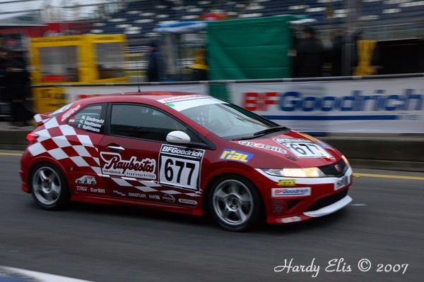 VLN 27-10-2007 01 Training Fahrerlager 032