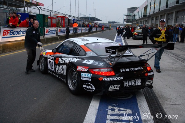 VLN 27-10-2007 01 Training Fahrerlager 036