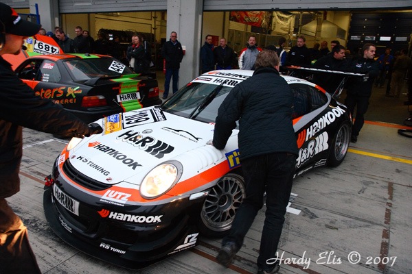 VLN 27-10-2007 01 Training Fahrerlager 037