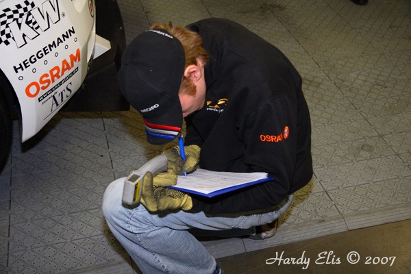 VLN 27-10-2007 01 Training Fahrerlager 055