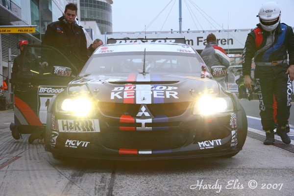 VLN 27-10-2007 01 Training Fahrerlager 058