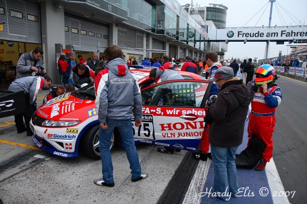 VLN 27-10-2007 01 Training Fahrerlager 062