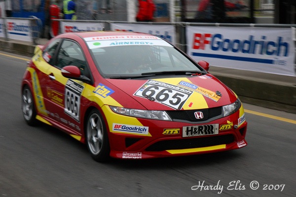 VLN 27-10-2007 01 Training Fahrerlager 077