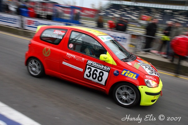 VLN 27-10-2007 01 Training Fahrerlager 092