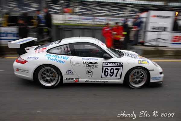 VLN 27-10-2007 01 Training Fahrerlager 123