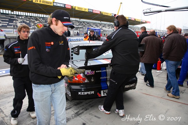 VLN 27-10-2007 01 Training Fahrerlager 145