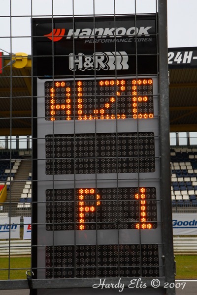 VLN 27-10-2007 01 Training Fahrerlager 173