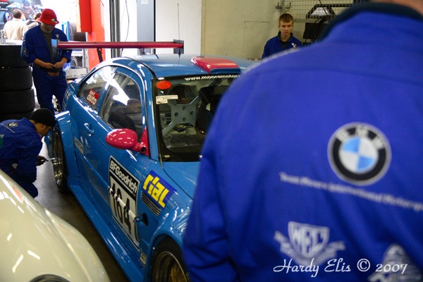 VLN 27-10-2007 01 Training Fahrerlager 216