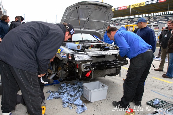 VLN 27-10-2007 01 Training Fahrerlager 220