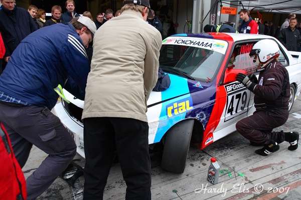 VLN 27-10-2007 04 Rennen Fahrerlager 14