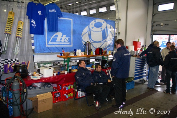 VLN 27-10-2007 04 Rennen Fahrerlager 20