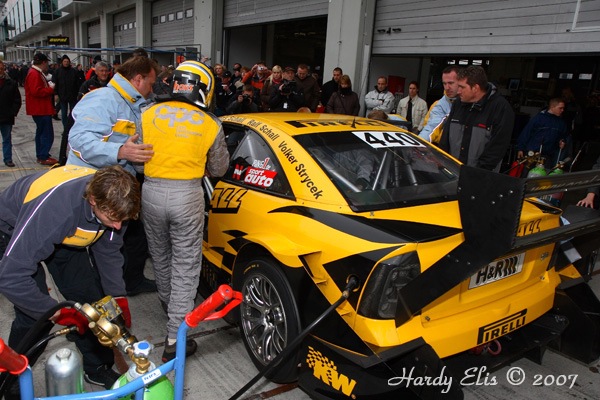 VLN 27-10-2007 04 Rennen Fahrerlager 23