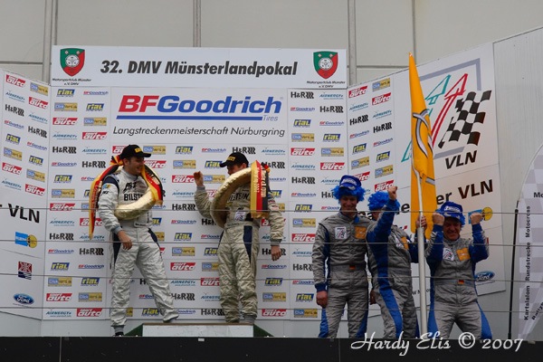 VLN 27-10-2007 05 Siegerehrung 05