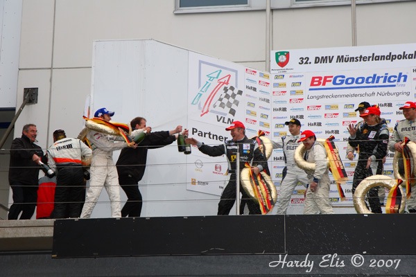 VLN 27-10-2007 05 Siegerehrung 12