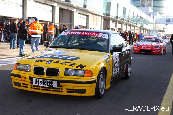 VLN 12-04-2008 01 Training Fahrerlager 011