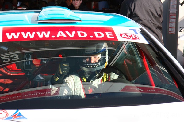 VLN 12-04-2008 01 Training Fahrerlager 012