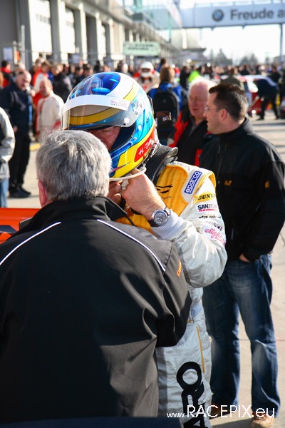 VLN 12-04-2008 01 Training Fahrerlager 017