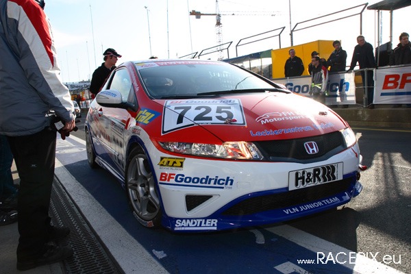 VLN 12-04-2008 01 Training Fahrerlager 019