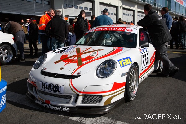 VLN 12-04-2008 01 Training Fahrerlager 060
