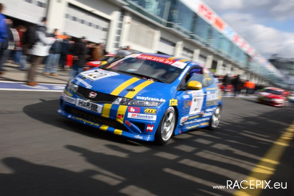 VLN 12-04-2008 01 Training Fahrerlager 081