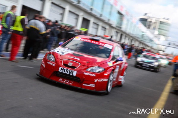 VLN 12-04-2008 01 Training Fahrerlager 100
