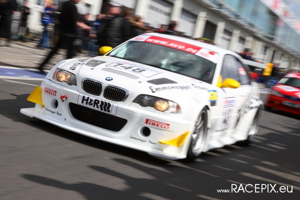 VLN 12-04-2008 01 Training Fahrerlager 103