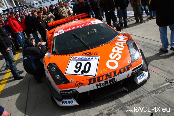 VLN 12-04-2008 01 Training Fahrerlager 120