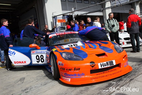 VLN 12-04-2008 01 Training Fahrerlager 142
