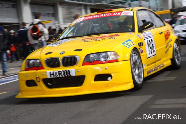 VLN 12-04-2008 01 Training Fahrerlager 149