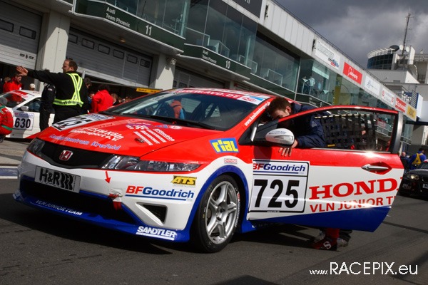 VLN 12-04-2008 01 Training Fahrerlager 157