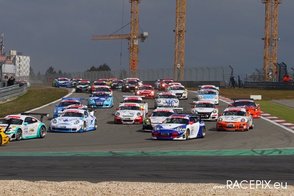 VLN 12-04-2008 02 Start + NGK-Schikane 003