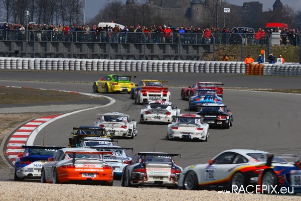 VLN 12-04-2008 02 Start + NGK-Schikane 004