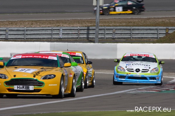 VLN 12-04-2008 02 Start + NGK-Schikane 007