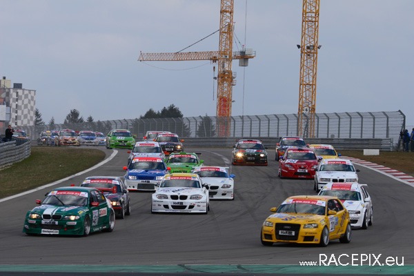 VLN 12-04-2008 02 Start + NGK-Schikane 012