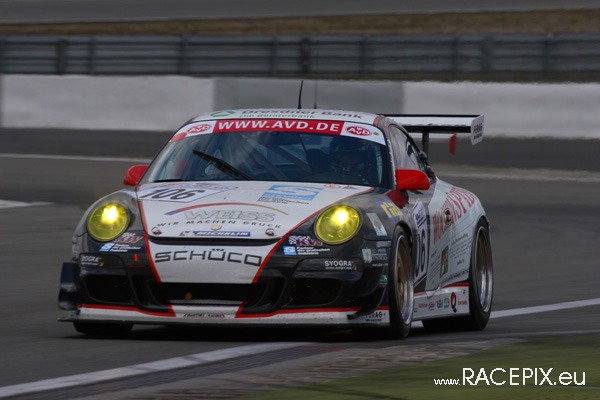 VLN 12-04-2008 02 Start + NGK-Schikane 032