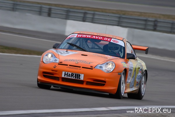 VLN 12-04-2008 02 Start + NGK-Schikane 038