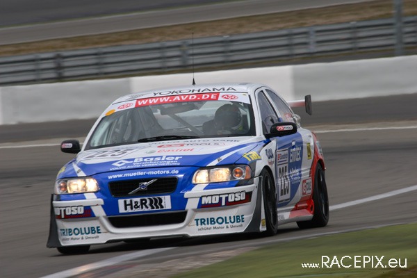 VLN 12-04-2008 02 Start + NGK-Schikane 052