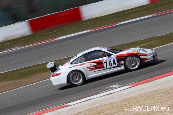 VLN 12-04-2008 02 Start + NGK-Schikane 074