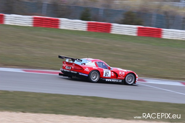 VLN 12-04-2008 02 Start + NGK-Schikane 095