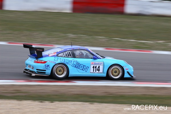 VLN 12-04-2008 02 Start + NGK-Schikane 105