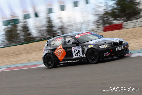 VLN 12-04-2008 03 Rennen Bit-Kurve 01