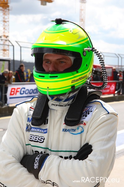 VLN 12-04-2008 04 Rennen Fahrerlager 18