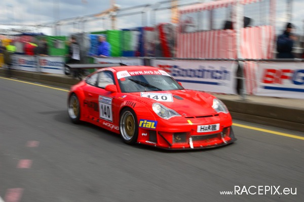 VLN 12-04-2008 04 Rennen Fahrerlager 25