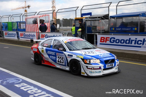 VLN 12-04-2008 04 Rennen Fahrerlager 33