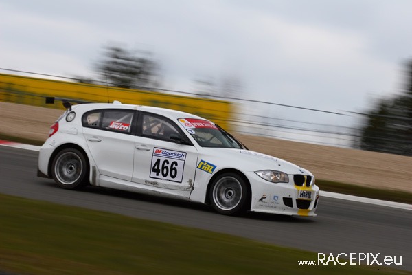 VLN 12-04-2008 05 Rennen Bit-Kurve 32