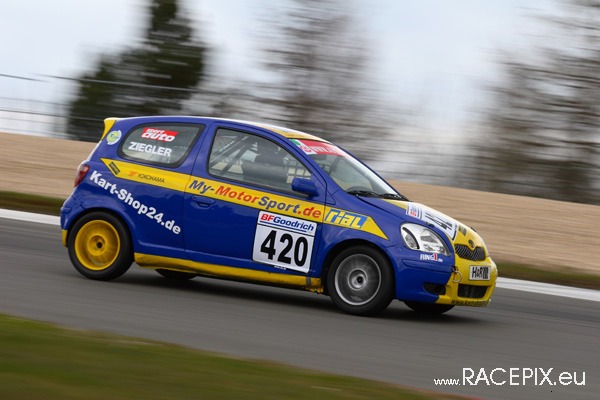 VLN 12-04-2008 05 Rennen Bit-Kurve 37