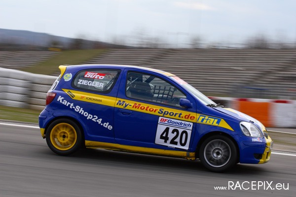 VLN 12-04-2008 06 Rennen Kurzanbindung + Zieleinlauf 39