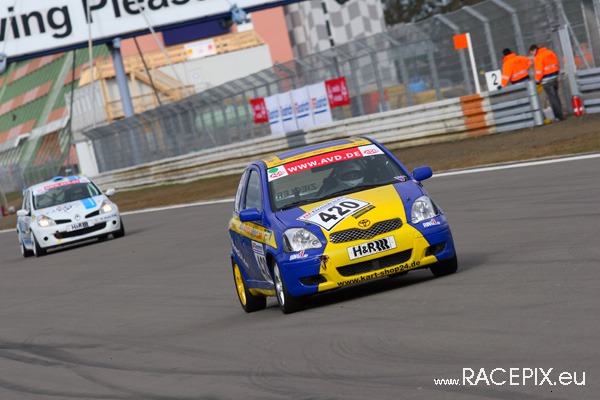 VLN 12-04-2008 06 Rennen Kurzanbindung + Zieleinlauf 92